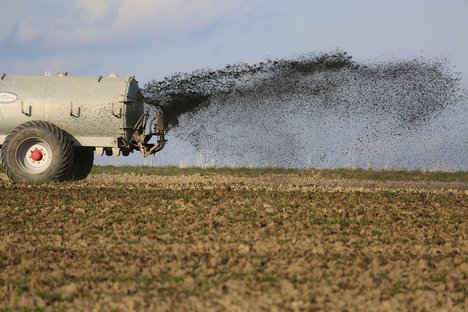 tractor-4543124_960_720.jpg